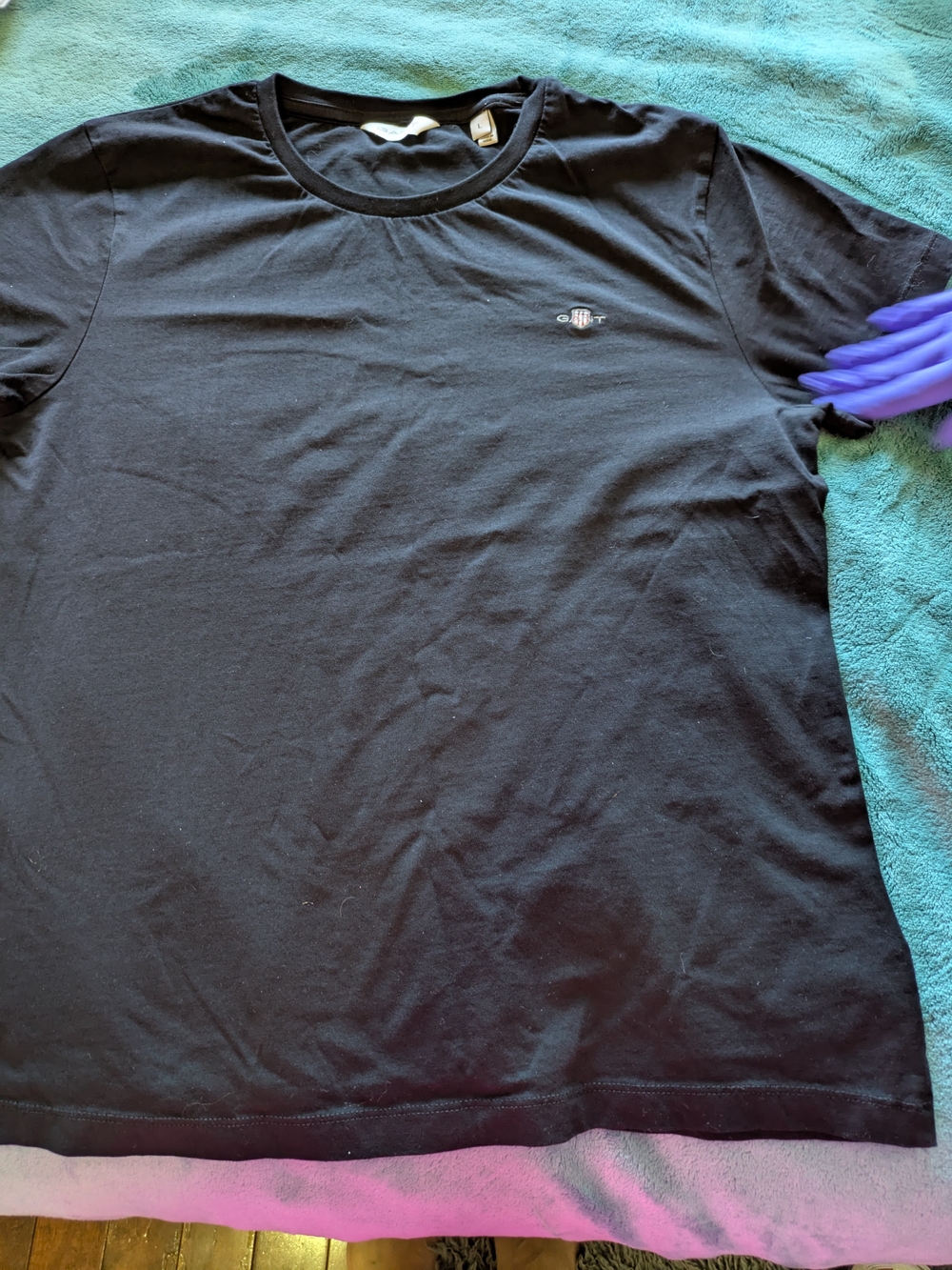 Gant Black Short Sleeve Crewneck Tee with Small Embroidered Logo